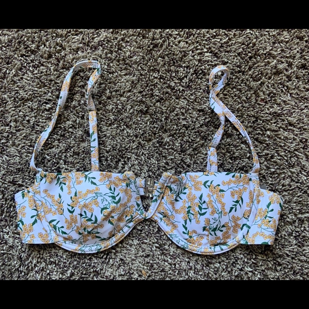 Bathing suit top